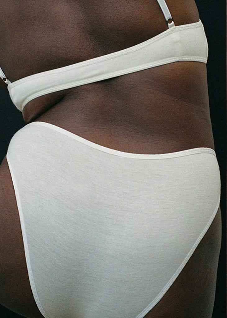 http://newclassics.ca/cdn/shop/products/kye-intimates-natural-recline-brief-new-classics-studios-sustainable-and-ethical-fashion-canada-429277_1024x1024.jpg?v=1687282142