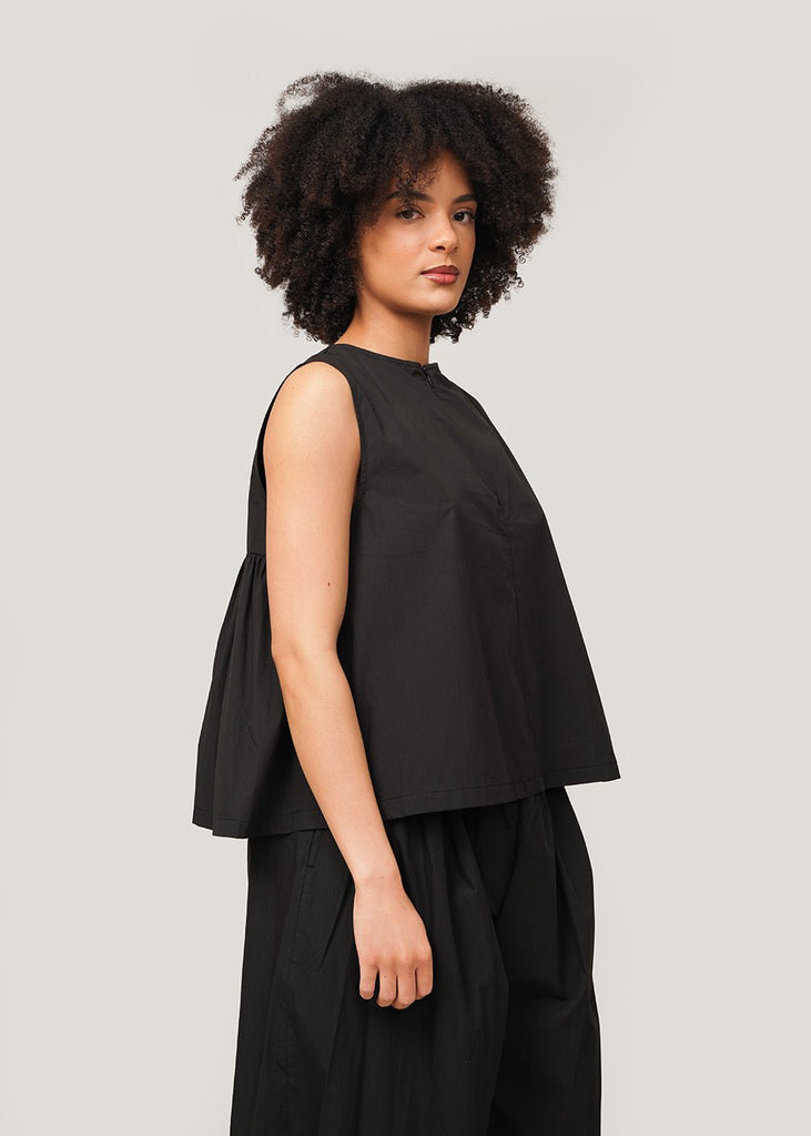 AMOMENTO Black Cotton Two-Way Shirring Top - New Classics Studios Sustainable Ethical Fashion Canada