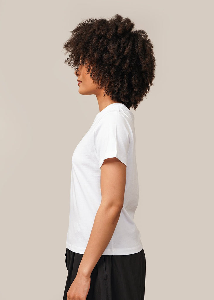 AMOMENTO White Basic T-Shirt - New Classics Studios Sustainable Ethical Fashion Canada