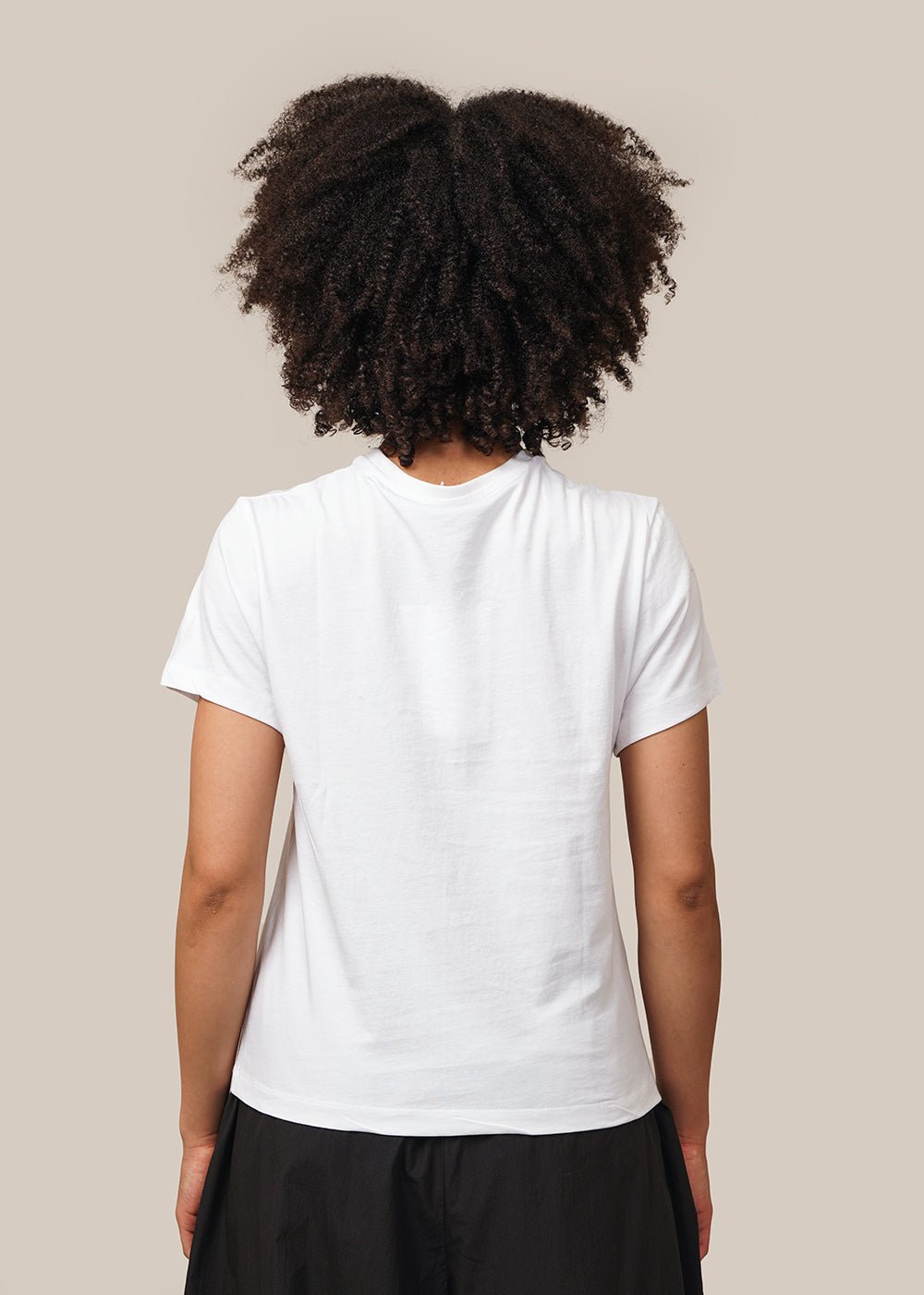 AMOMENTO White Basic T-Shirt - New Classics Studios Sustainable Ethical Fashion Canada