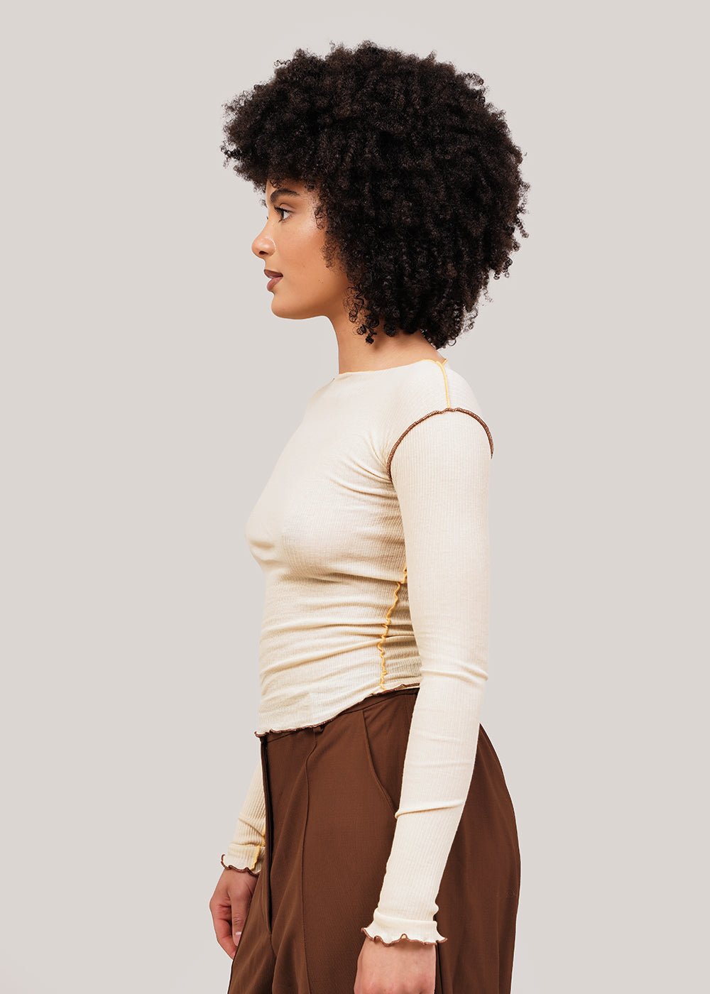 Round Sleeve Cropped Sweatshirt in Beige by AMOMENTO – New Classics Studios