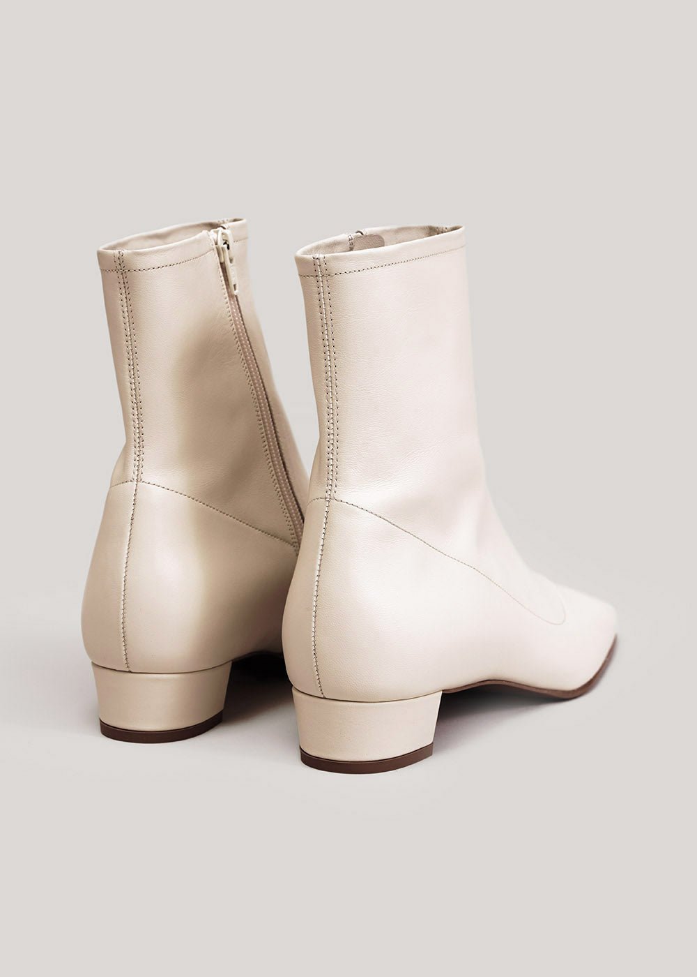 Women's White Boots: Shop Online & Save
