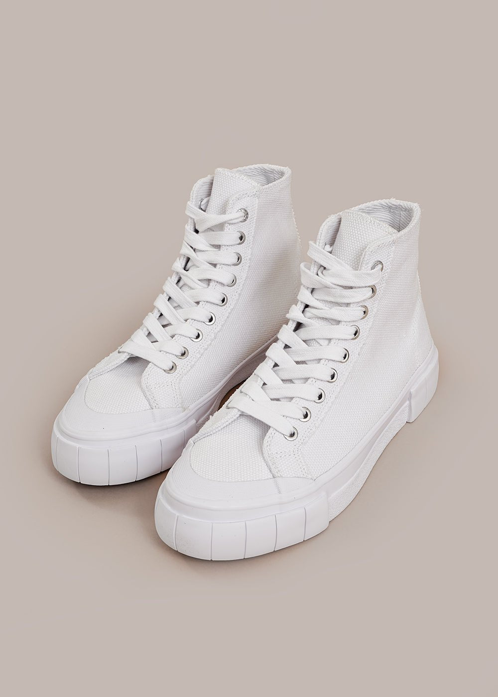 GOOD NEWS White Palm Core Sneakers - New Classics Studios Sustainable Ethical Fashion Canada
