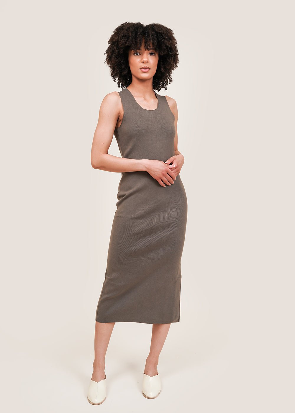 https://newclassics.ca/cdn/shop/products/lauren-manoogian-lead-stretch-tank-dress-new-classics-studios-sustainable-and-ethical-fashion-canada-285743_1000x.jpg?v=1687282075