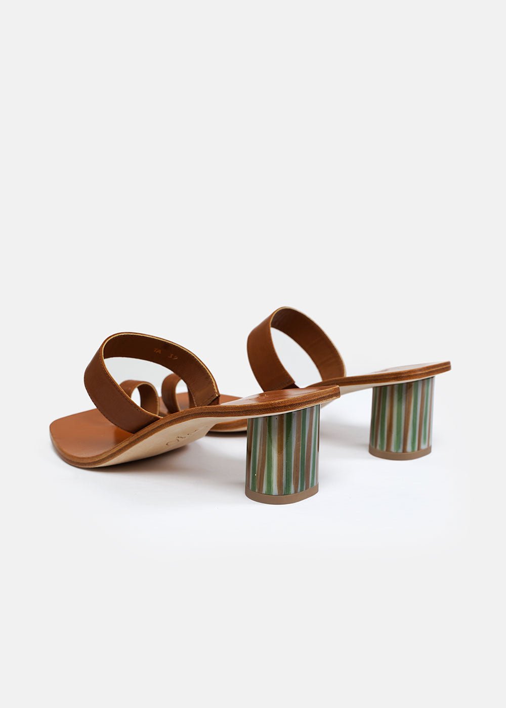 LoQ Flan Tere Sandals - New Classics Studios Sustainable Ethical Fashion Canada