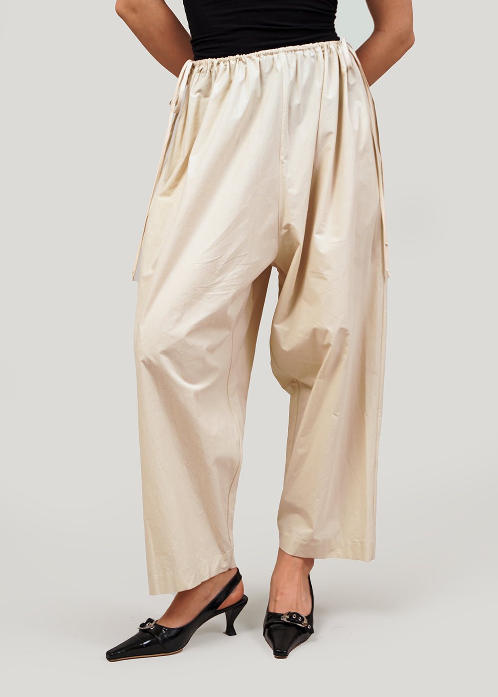 Balloon Pant in Parchment by MODERN WEAVING – New Classics Studios