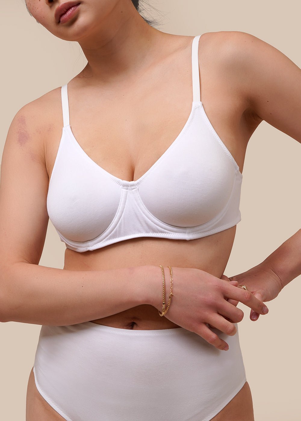 Bras, Basics in Natural and Recycled Fibers