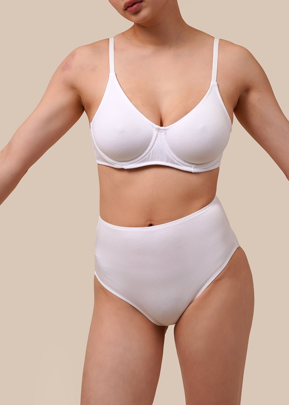 Nico Underwear, Full Cup Wireless Bra in White