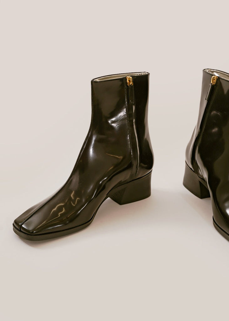Suzanne Rae Black Welt Sole Boot - New Classics Studios Sustainable Ethical Fashion Canada