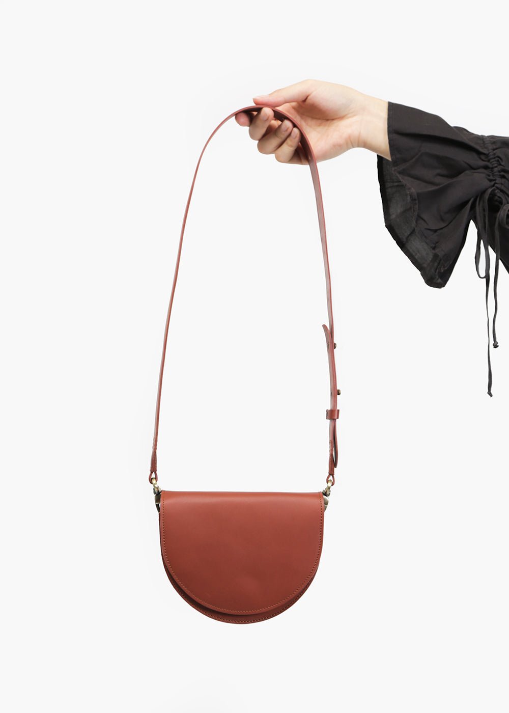 VereVerto Luna Bag in Brown — Shop sustainable fashion and slow fashion at New Classics Studios